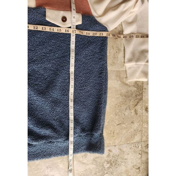 T52 Ces Femme 1/2 button Sherpa pullover - Picture 8 of 8